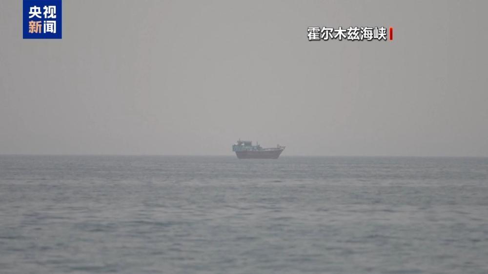 当地时间13日晚，伊朗伊斯兰革命卫队海军司令阿里·阿兹马伊表示，目前霍尔木兹海峡