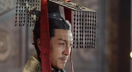 嫪毐叛乱后嬴政竟敢迎回太后？一场酒宴如何引发焚书大祸？秦王政九年(前238),