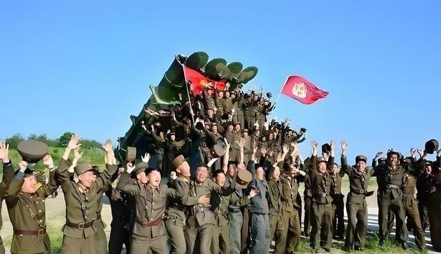 一场俄乌战争彻底改写了朝鲜的“命运”，朝鲜的1200多万发炮弹不仅成为了俄罗斯现
