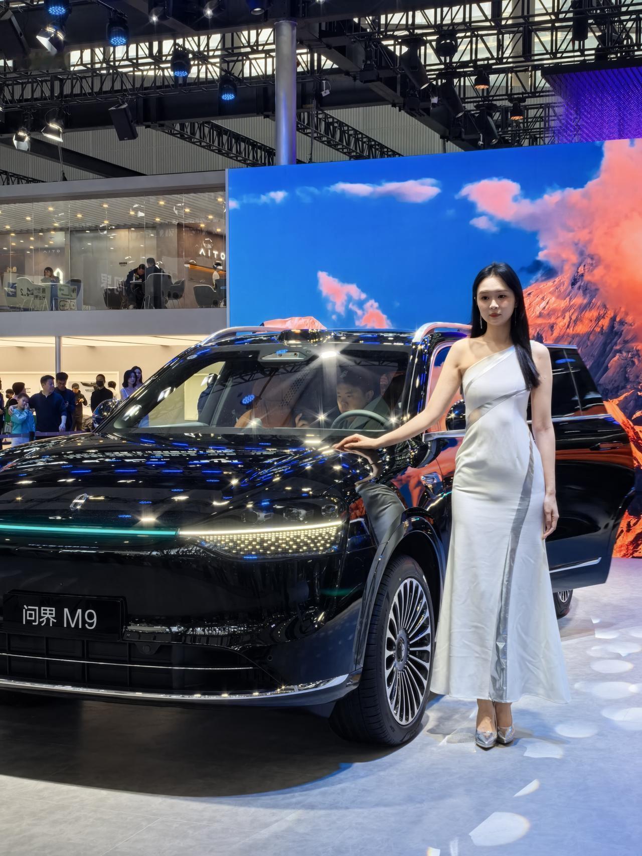 无人驾驶技术一定会取代人类司机，但不是彻底消灭人类司机。历史告诉我们，当汽车出现