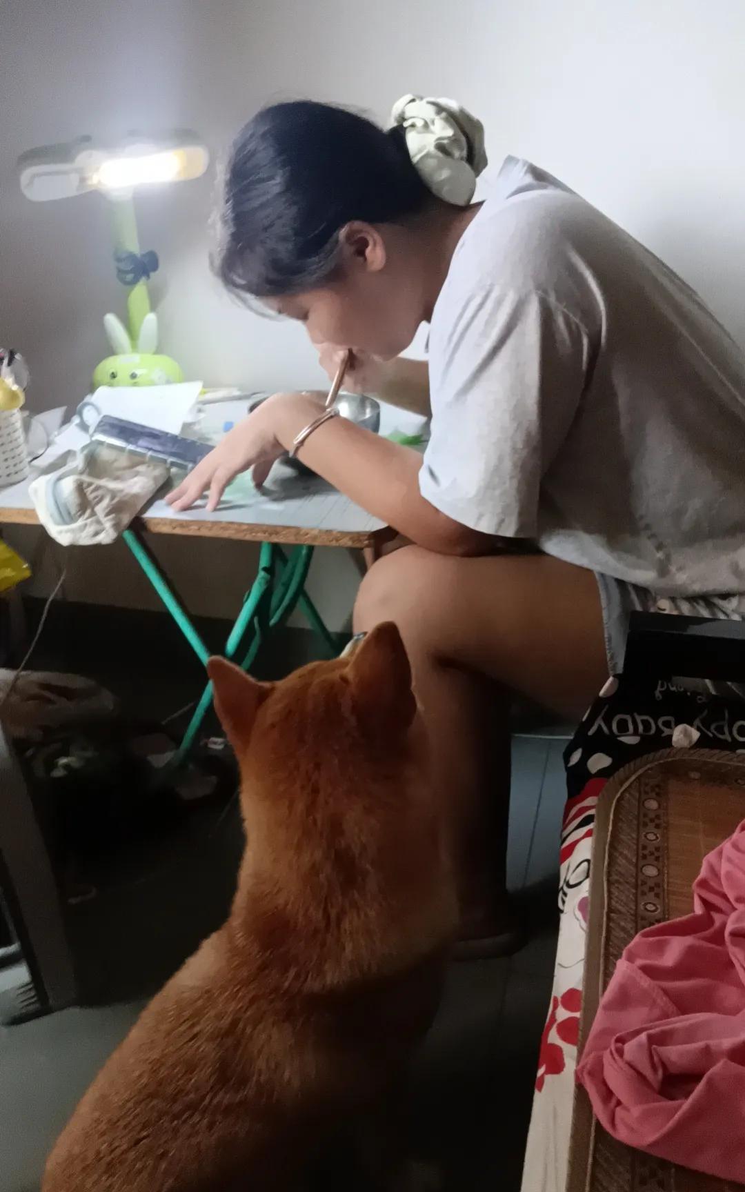 你们暑假定的计划完成了吗我女还没放暑假我就想着要带她一起运动，目标减20斤。然