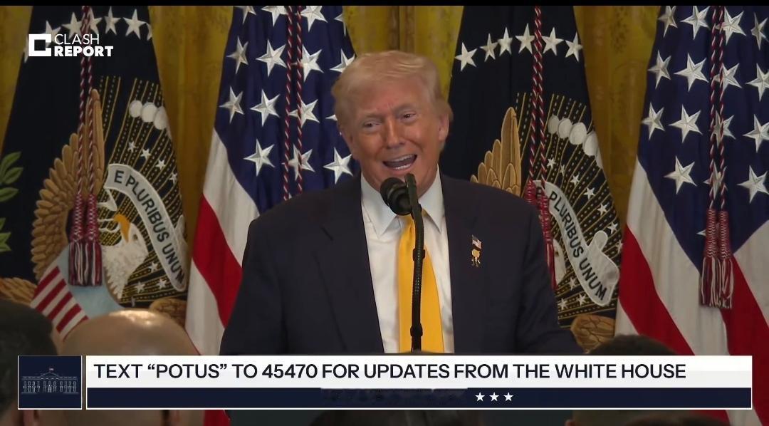 特朗普今天（北京时间2月19日）接受采访时再次谈到拜登：“我们曾有一位愚蠢的总统