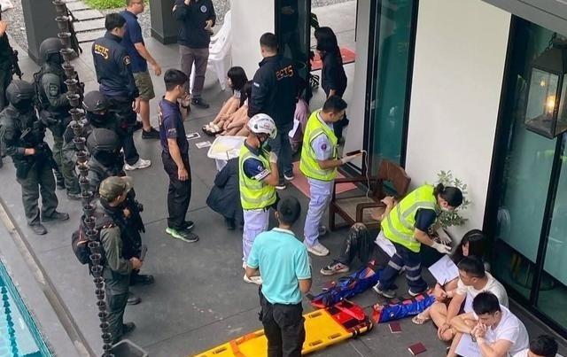 泰国警方突袭清迈府一栋价值超过4000万泰铢的豪宅，逮捕了18名中国籍电诈分子，