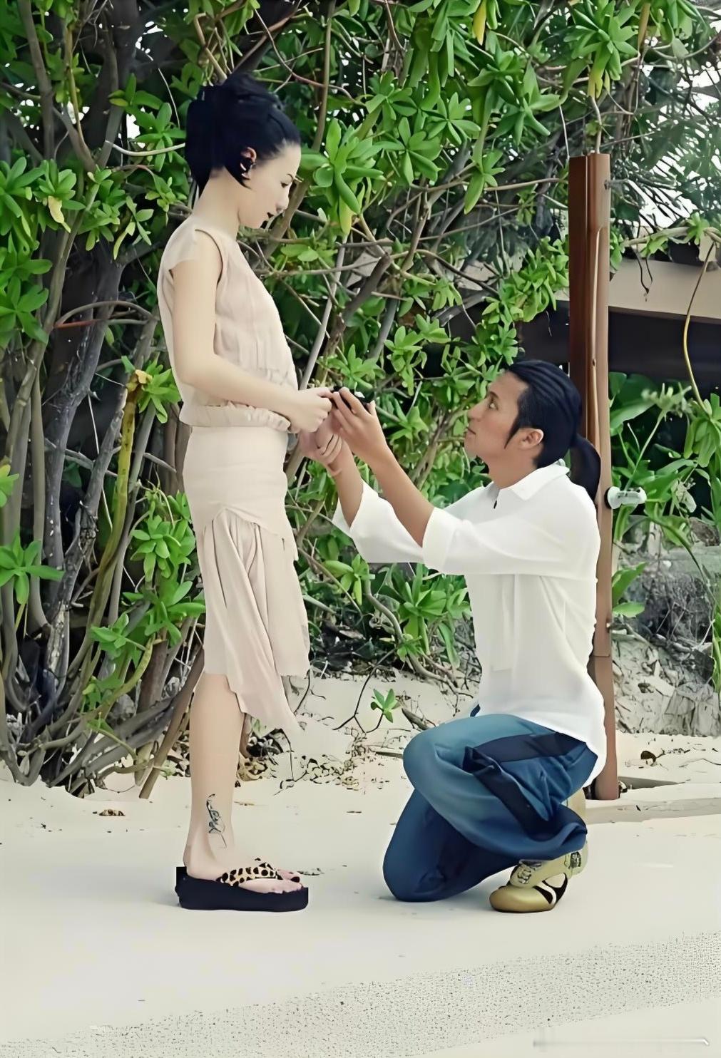 这是谢霆锋为张柏芝精心策划两个月的求婚现场，如今再看真的让人意难平。