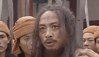 杨秀清正在午睡，弟弟杨辅清闯进来：“大哥，我们7兄弟外出，你可要防备天王啊。”杨