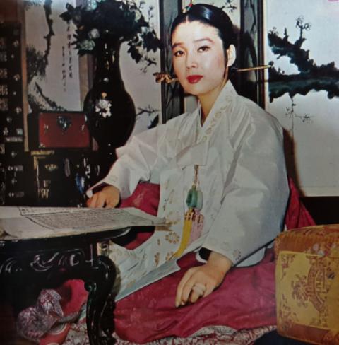 仁穆大妃：智商再高也挽救不了情商欠费19岁嫁给51岁的国王，22岁生下唯一嫡