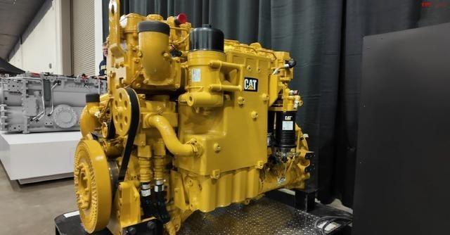 美军最新坦克的柴油机居然是中国组装的？还是民用型号，美国军工研发已经拉胯到不能研