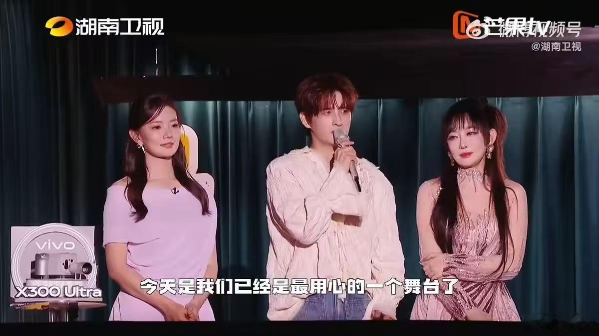 苏醒见张远淘汰破防歌手2026淘汰从不是终点，苏醒为张远动容破防，肯定他不断突破