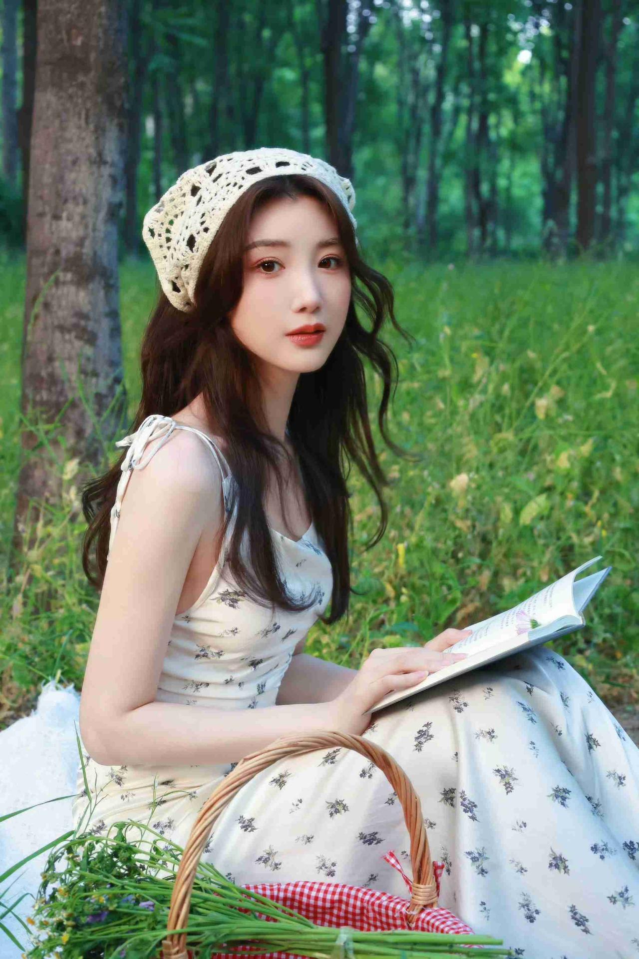 毛晓彤带定位晒今日生活我的今日状态：😁轻松愉快我这里的天气：☀️晴天