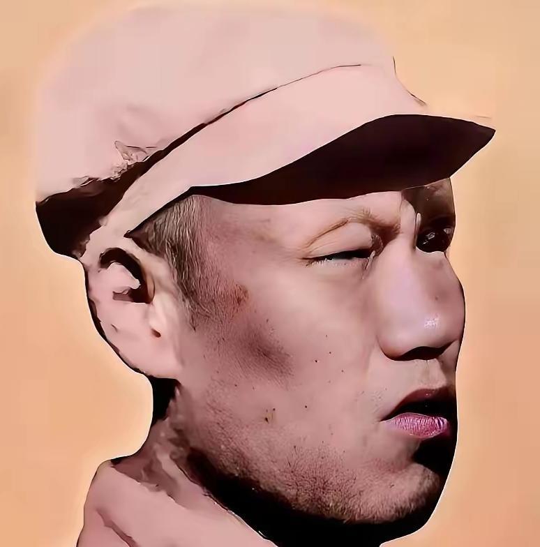 阵地上的15个新兵瞬间愣住，原本抱着枪呆坐的人猛地抬头，缩在战壕角落掉眼泪的