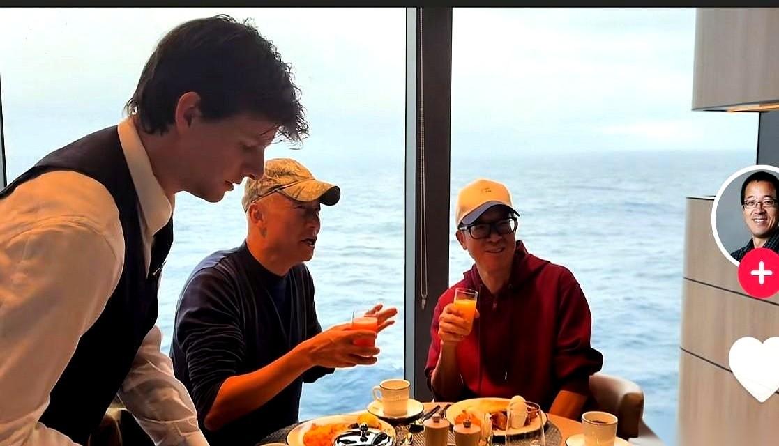 老板在南极看企鹅的时候，员工可能正在格子间里盯着电脑，思考今天晚上是加到9点，还