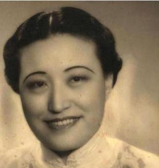 蒋介石与陈洁如当年离婚时，曾支付18万大洋作为陈洁如母女的生活费。这笔钱被陈洁如