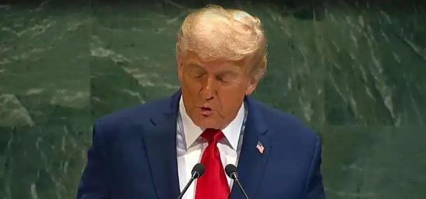美国把自己表扬1个小时，中国只说了一句话：从今往后，中国在世贸组织中不再寻求特别