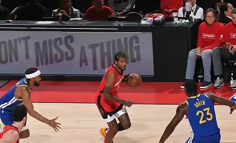 斯通：格林！挨打要立正！格林赛后动作NBA吐槽大会NBA