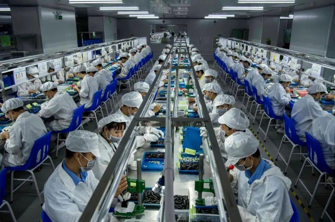 最近刷到钉钉离职员工的7万多字离职信了吗？我看了一下，堪称是字字血泪啊。加班