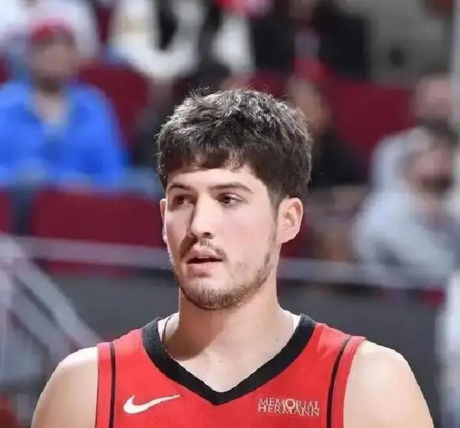 申京换魔术射手？火箭疯了吧这操作真敢想。把场均21+9的土耳其大个拿去换魔