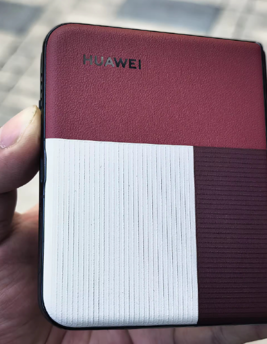 当备用机用到现在，在我这能给满分。女生朋友见了都说这手机很萌，的确是，这个16: