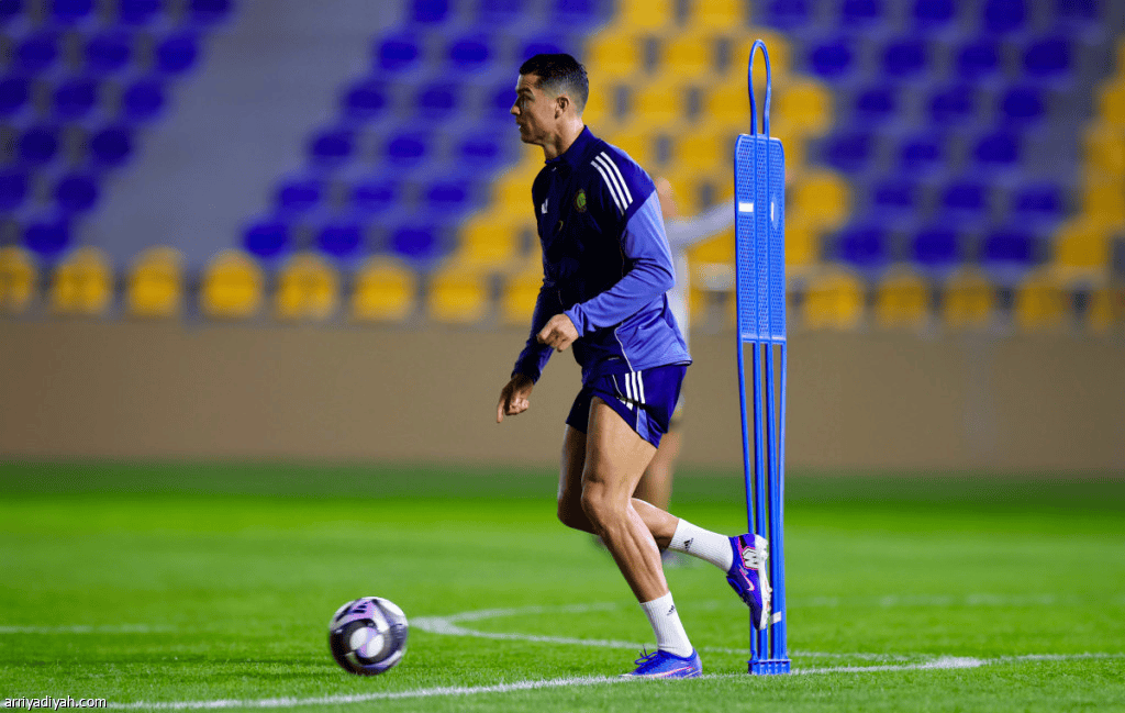 沙特体育: C罗完成赛前合练, 但他未决定踢吉达联合是否出场