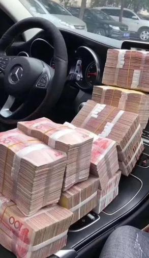 你以为家庭年入30万就算中产了？说句实话，光看收入达标没用。如果不敢生病、不敢失