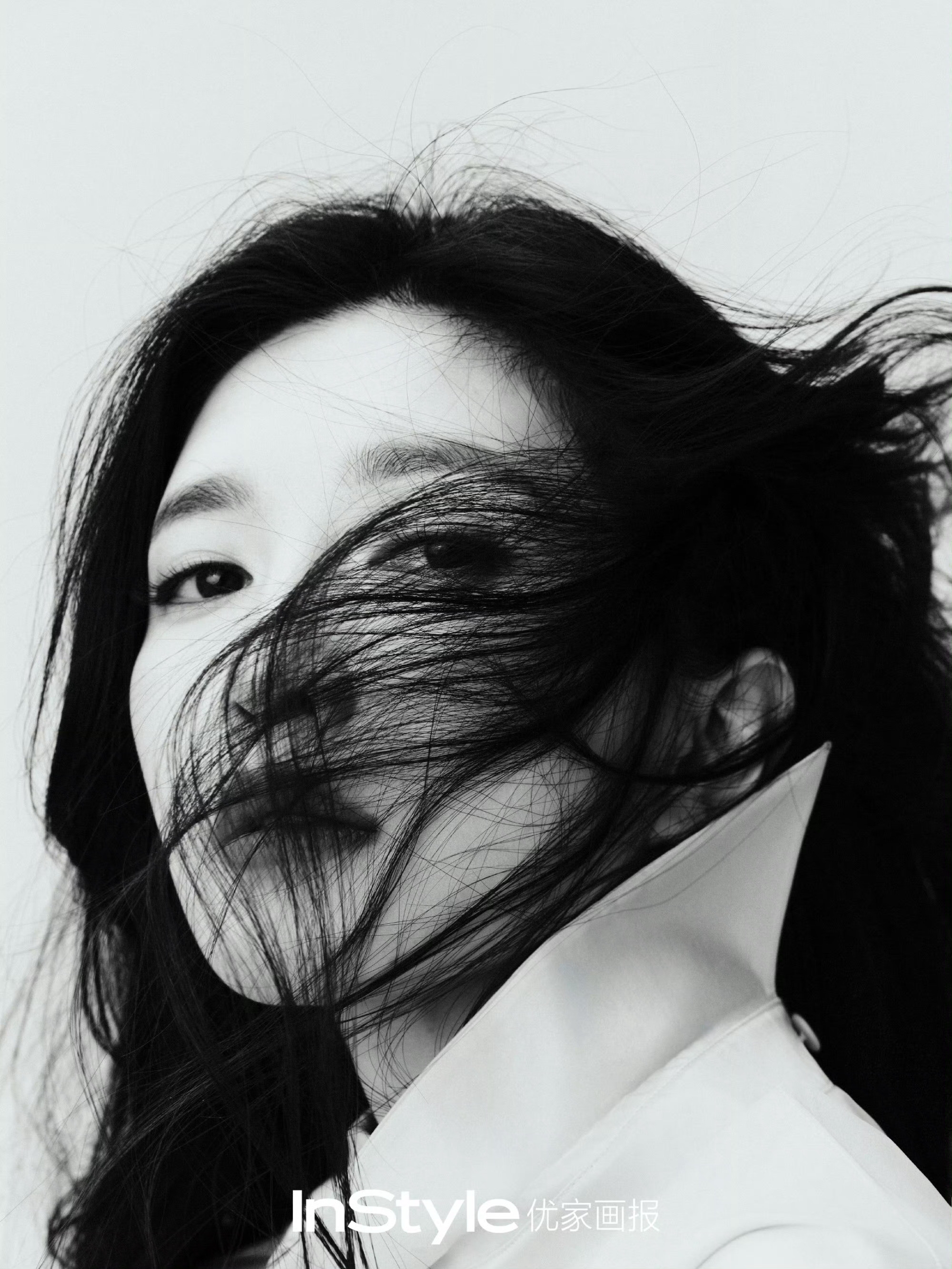 江疏影InStyle优家画报11月封面大片江疏影高智姐感大片摄影：JW​