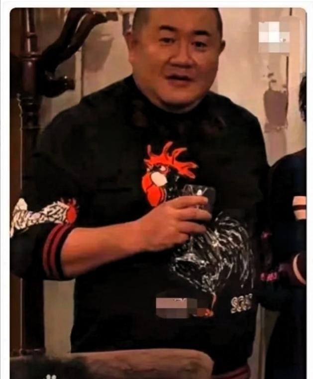 孙小果当年减刑那会儿，云南第一监狱开了个会，19个干部点头签字，唯独何绍平在那张