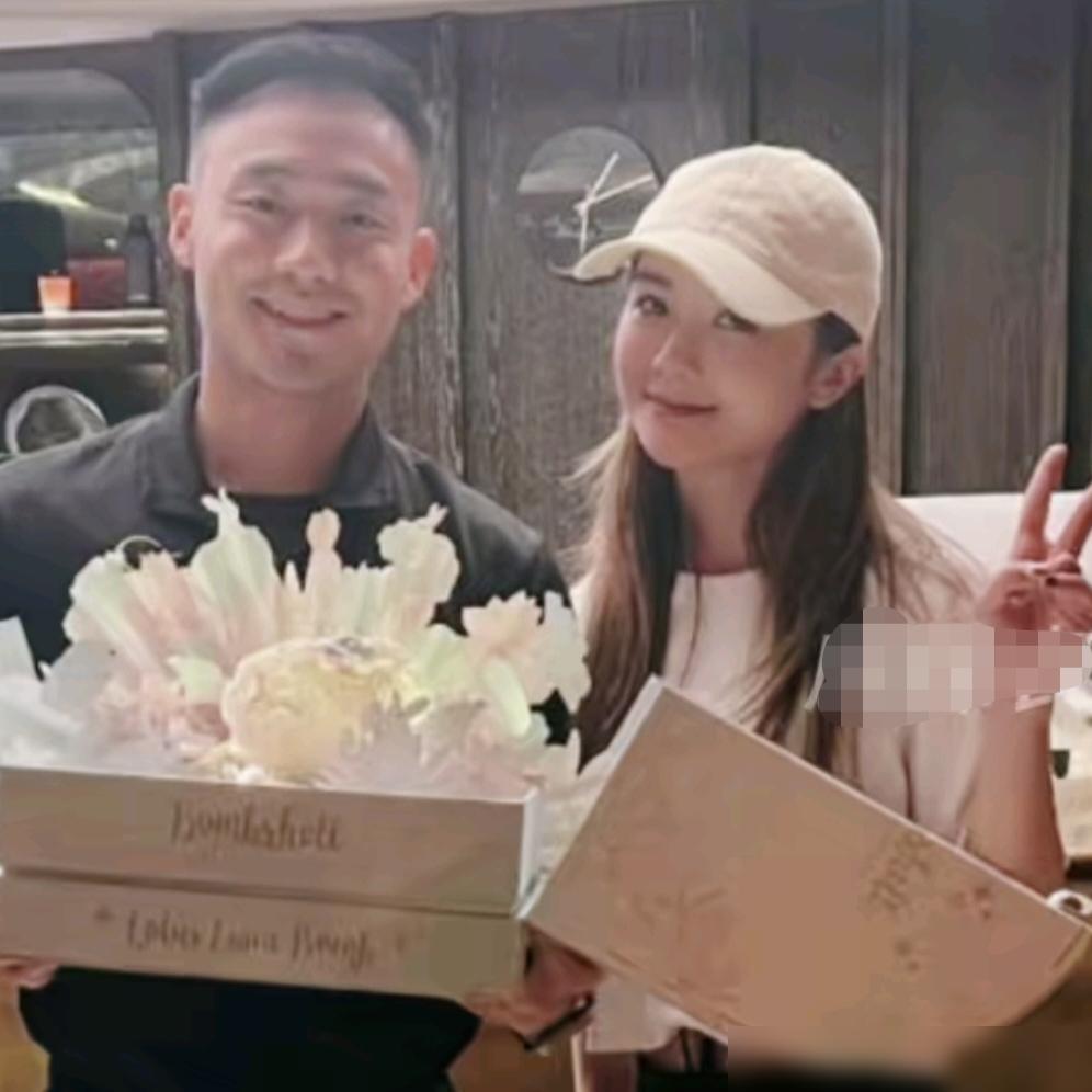 2000港币一节课，阿Sa直接把小10岁的私人教练买回了家当老公！你以为是偶像剧