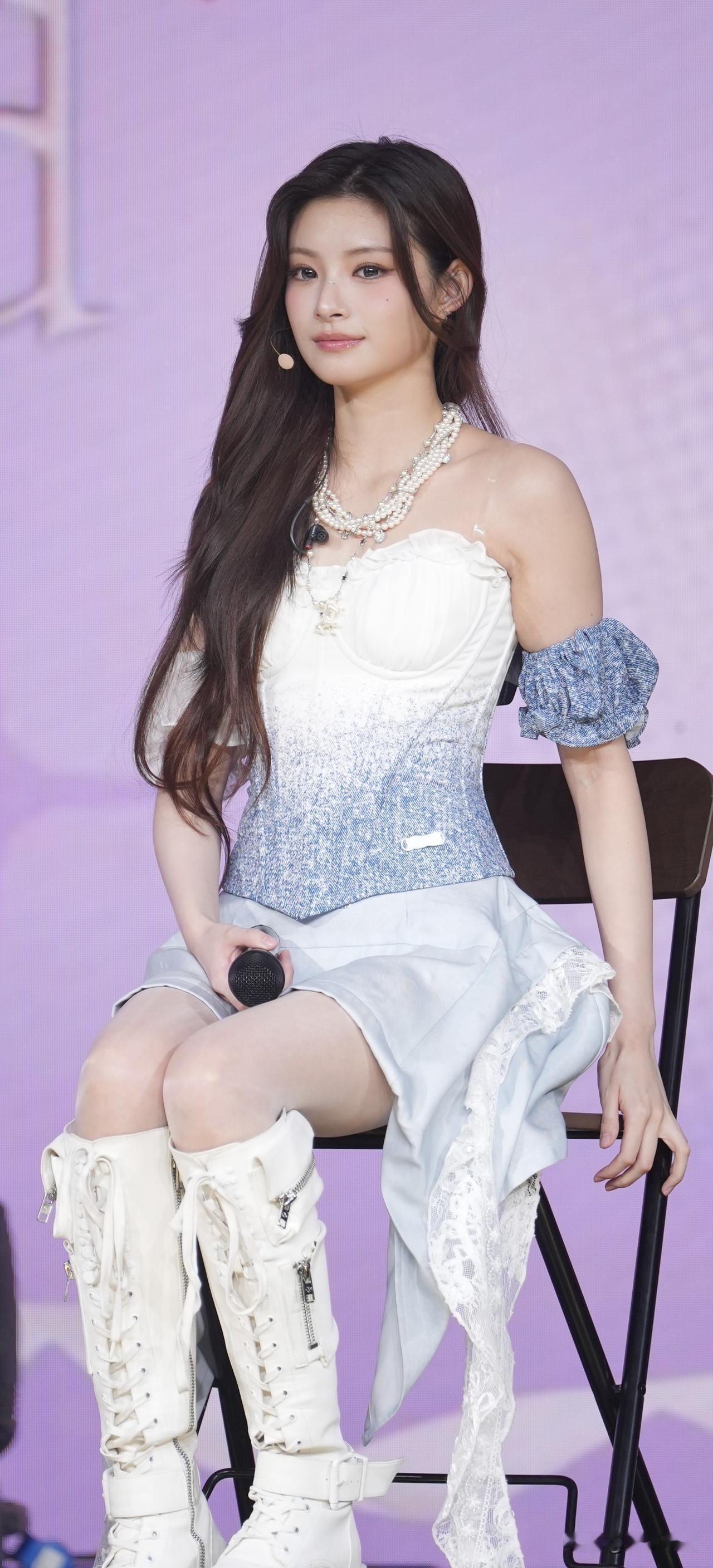 王怡人！这颜值确实怡人！