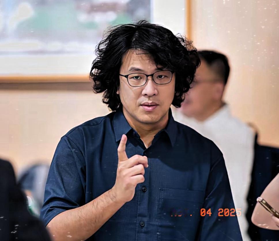 今天，果敢白家的案子一审落判了，估计躲在台海的沈伯洋瞧见这一幕，怕是得坐立难安、