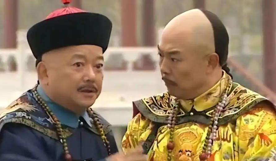 乾隆没睡和珅老婆，但和珅确实被“绿”过——被自己的靠山。 和珅的儿子丰绅殷德