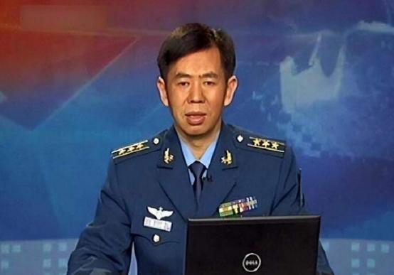 国防大学教授戴旭大校对要不要先开第一枪有这样的见解：“中国不能再沉醉于和平，敌人