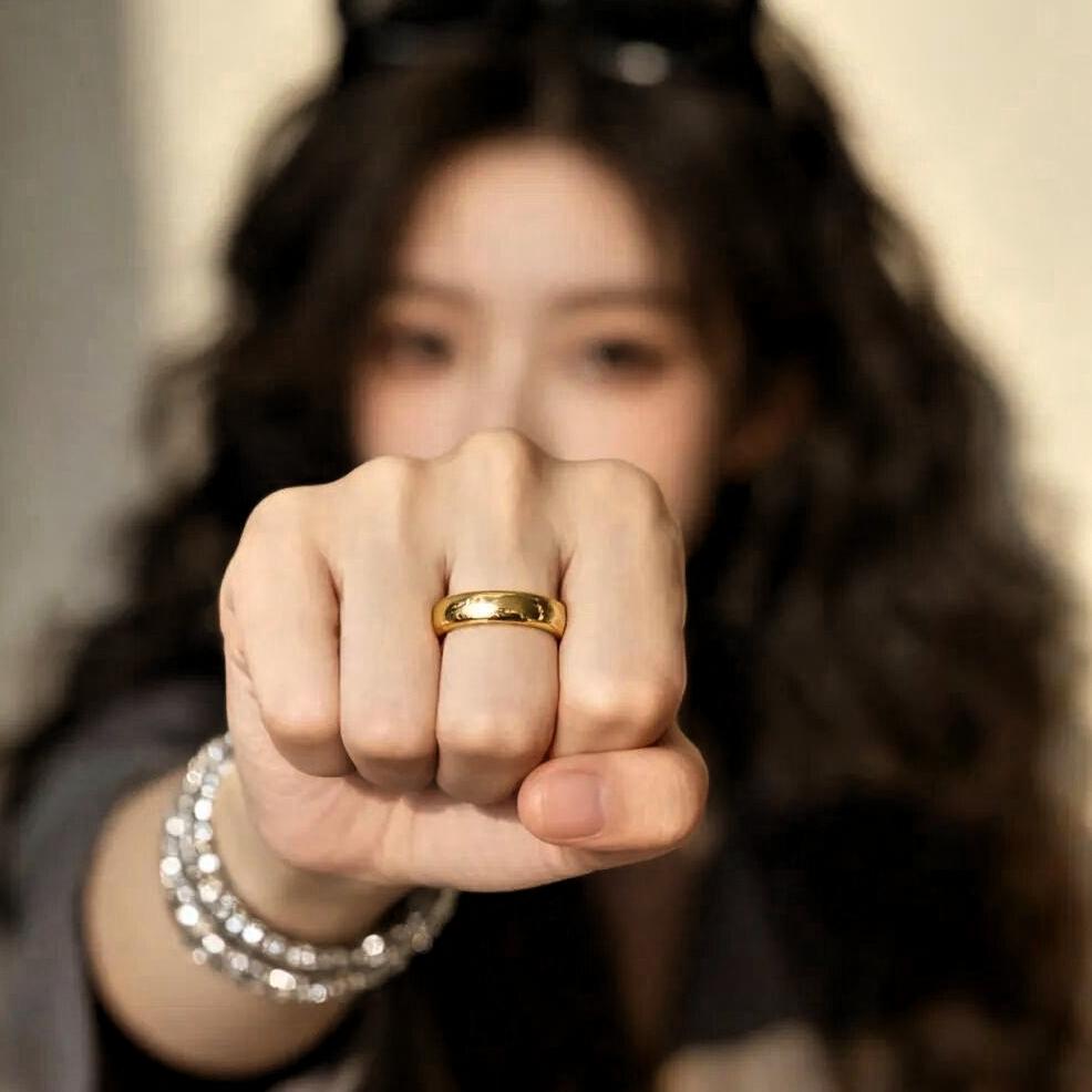 在成年人的世界里记住少管别人，多渡自己吧！记住以后别傻了