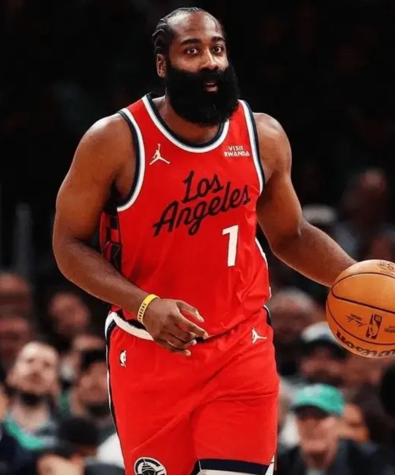 为什么哈登所在的球队总是出问题？因为没问题的球队一般不需要哈登，哈登离开后，