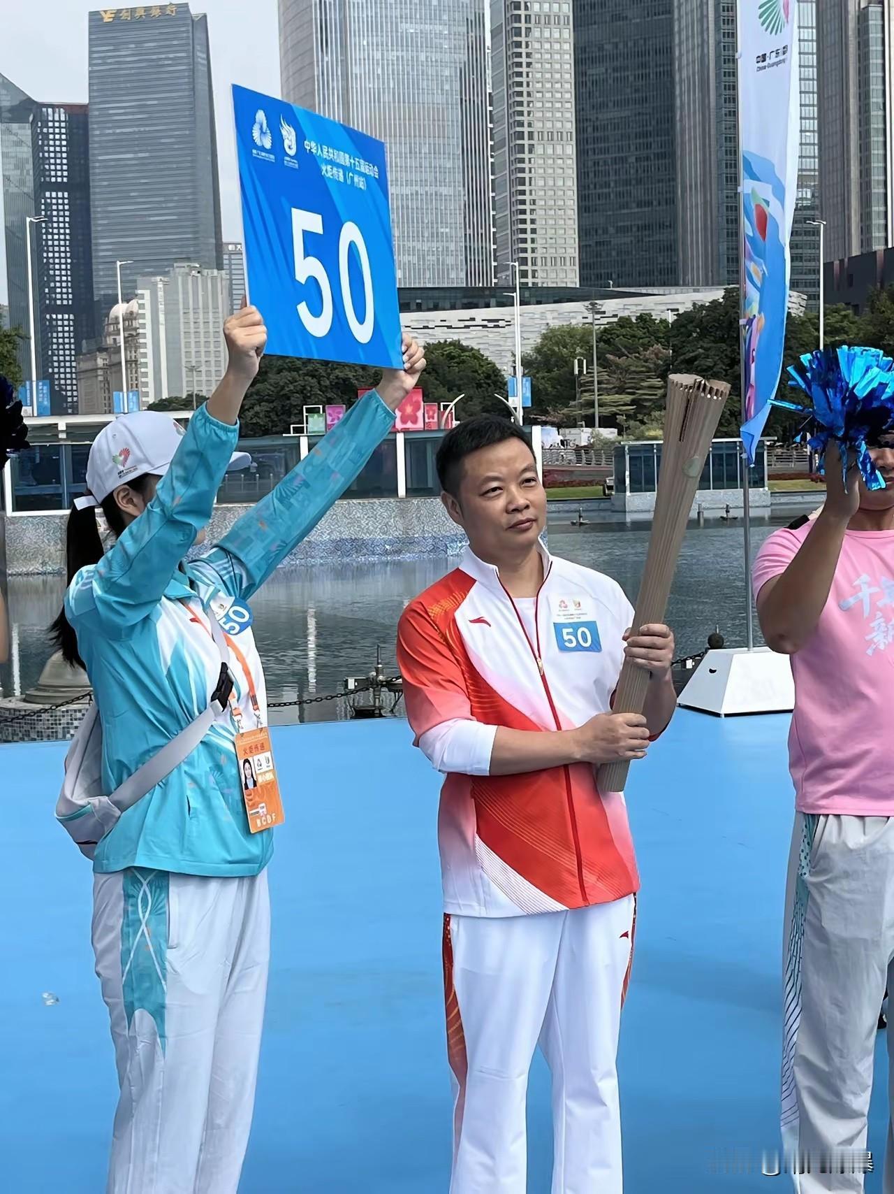 先不说小鹏汽车卖出去了多少辆车，就说给广州增加了多少GDP吧！要不是小鹏汽车