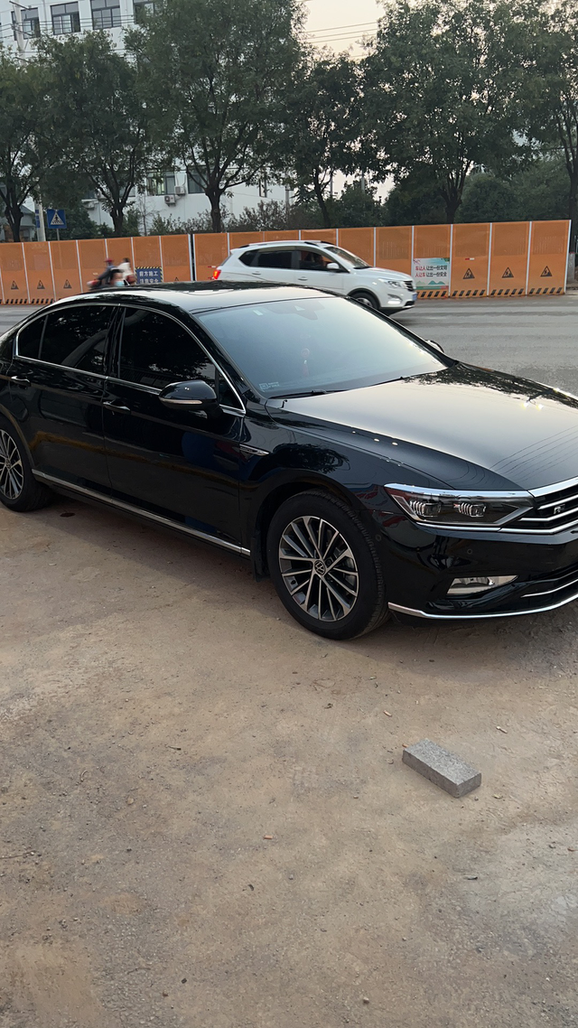 迈腾380变速箱2档升3档异响伴有冲击感2022年3月的迈腾380豪华，新车2