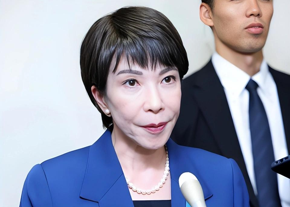 不到24小时，日本政府态度急转高市早苗之前很强硬，一直不认错，谁也没想到，后来