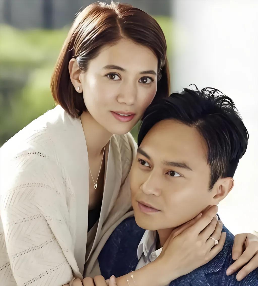 袁咏仪以前在访谈里自曝过一段特别心酸的事。她说自己用尽很多方法想怀二胎，结果全失