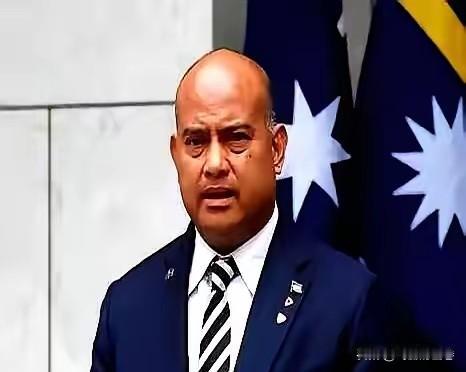 这事儿有点意思，一个国家的总统，带着老婆孩子飞了几千公里到广州，不去谈什么国家大