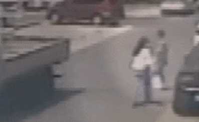 在网上传得沸沸扬扬的“安全距离案”中，法院的调解并没有问题，被告的赔偿金额也没有