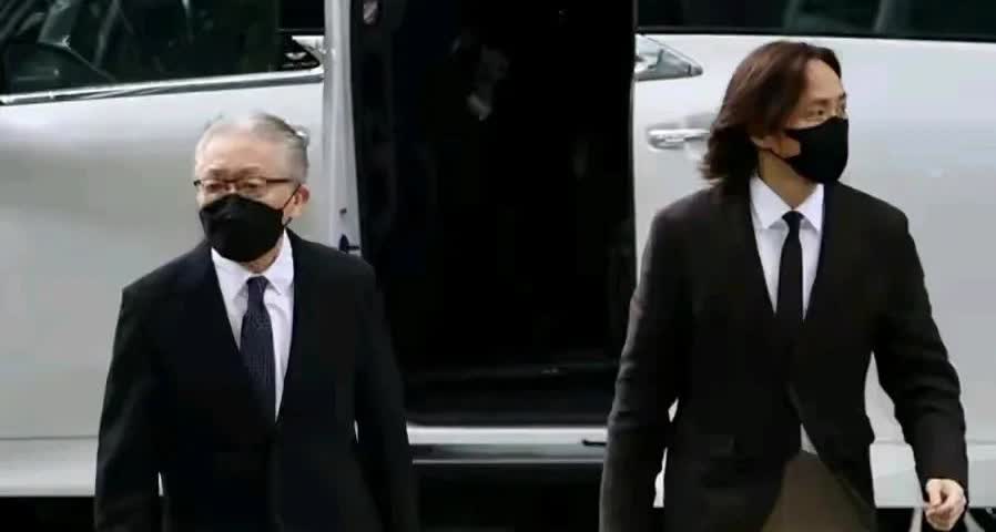 有钱人对自己婚前财产的保护真的是不动声色的。如果余思敏嫁给郑中基之前，知道郑东汉