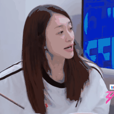 李小冉素颜也太好看了吧皮肤好白好干净，这真的是五十岁该有的状态吗