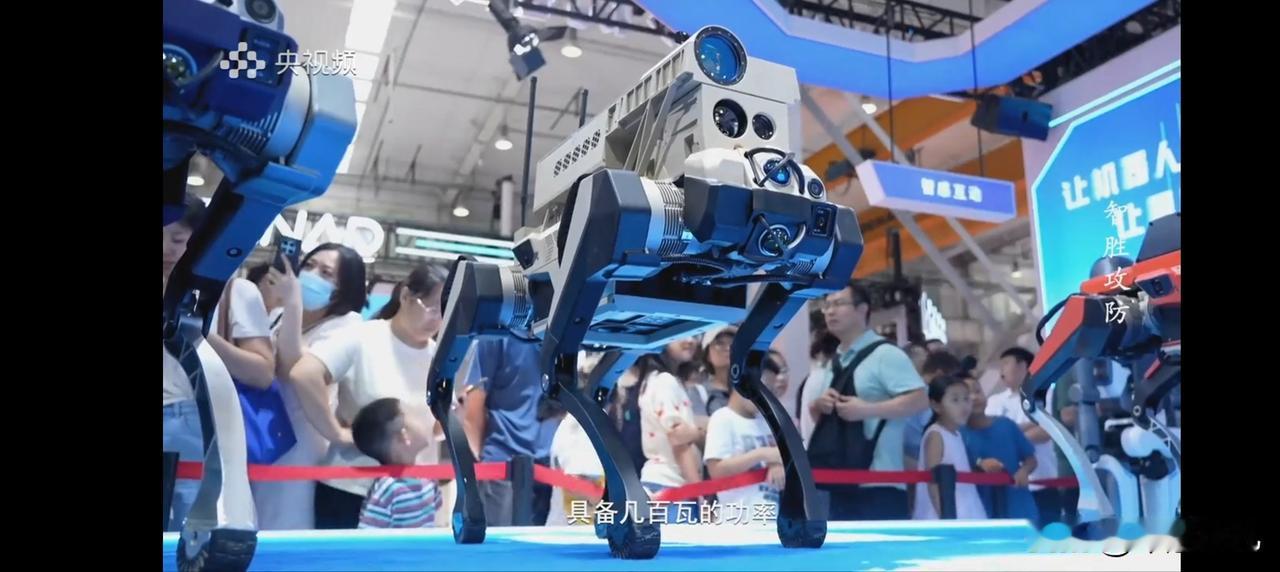 太可怕了，我国机器狗，居然都可以搭载激光武器了？这还是第一次见到，我国的机器