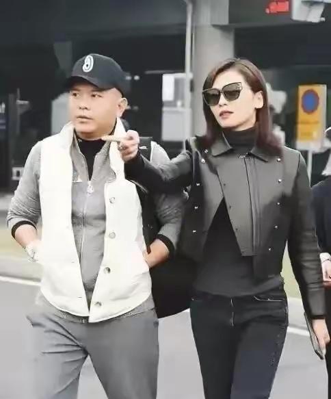 刘涛跟着他一天好日子都没过过，女强男弱为啥不离？她应该不是怕别人说她嫌贫爱富，因