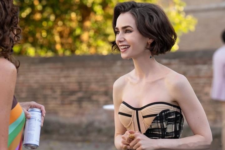 Lilycollins莉莉柯林斯的《艾米丽在巴黎》第五季发型师MikeDes