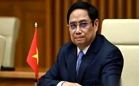 455只手在越南国会举了起来，只有4票反对。 决议通过：废掉全国用了上百年的