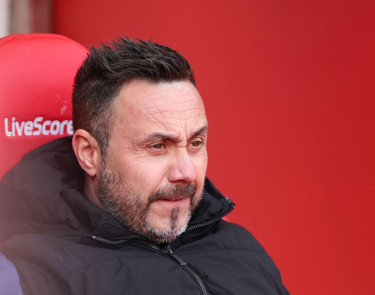 德泽尔比认为热刺本不该输给桑德兰👇：“很遗憾，我们本不该输掉这场比赛。我