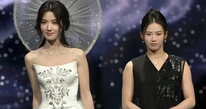 卢昱晓陈芋汐微博之夜红毯甜蜜互动，陈芋汐萌态十足引热议