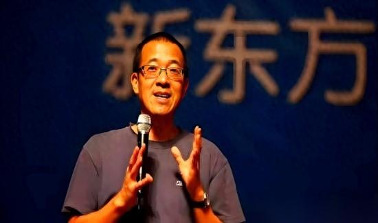 我跟你说，最绝望的不是周日加班。最绝望的是，你正苦哈哈地对着KPI流眼泪，手机