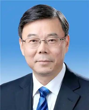 原湖北省副省长、现任湖北省委常委吴海涛已明确新职务，不再担任襄阳市委书记。根据