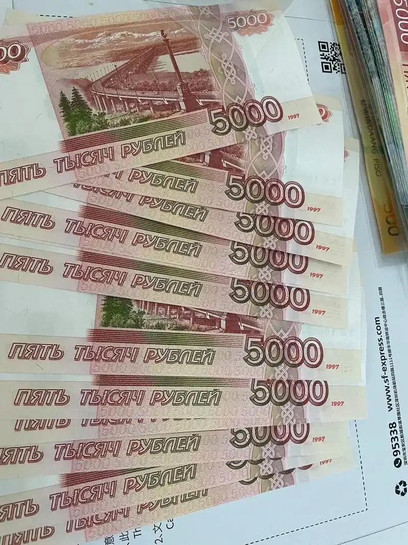 【诈骗分子从阵亡俄军人遗孀手中骗走400万卢布】1月21日，俄罗斯内务部官方代