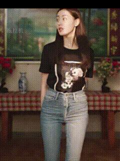 张天爱，紧身牛仔裤，